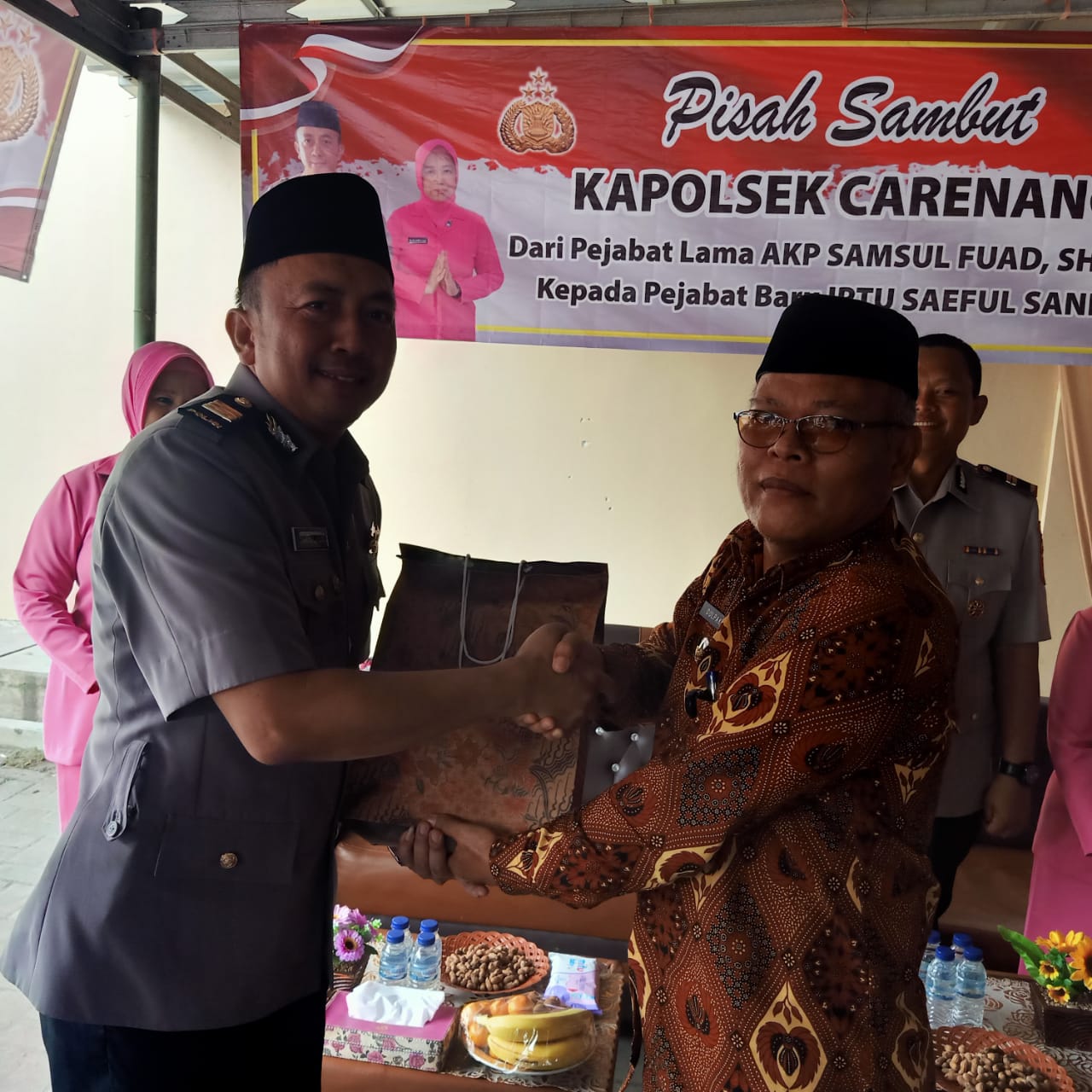 lepas-sambut-kapolsek-carenang-polses-serang-dari-akp-samsul-puad-sh-mm-kepada-iptu-saeful-sani-seda-s